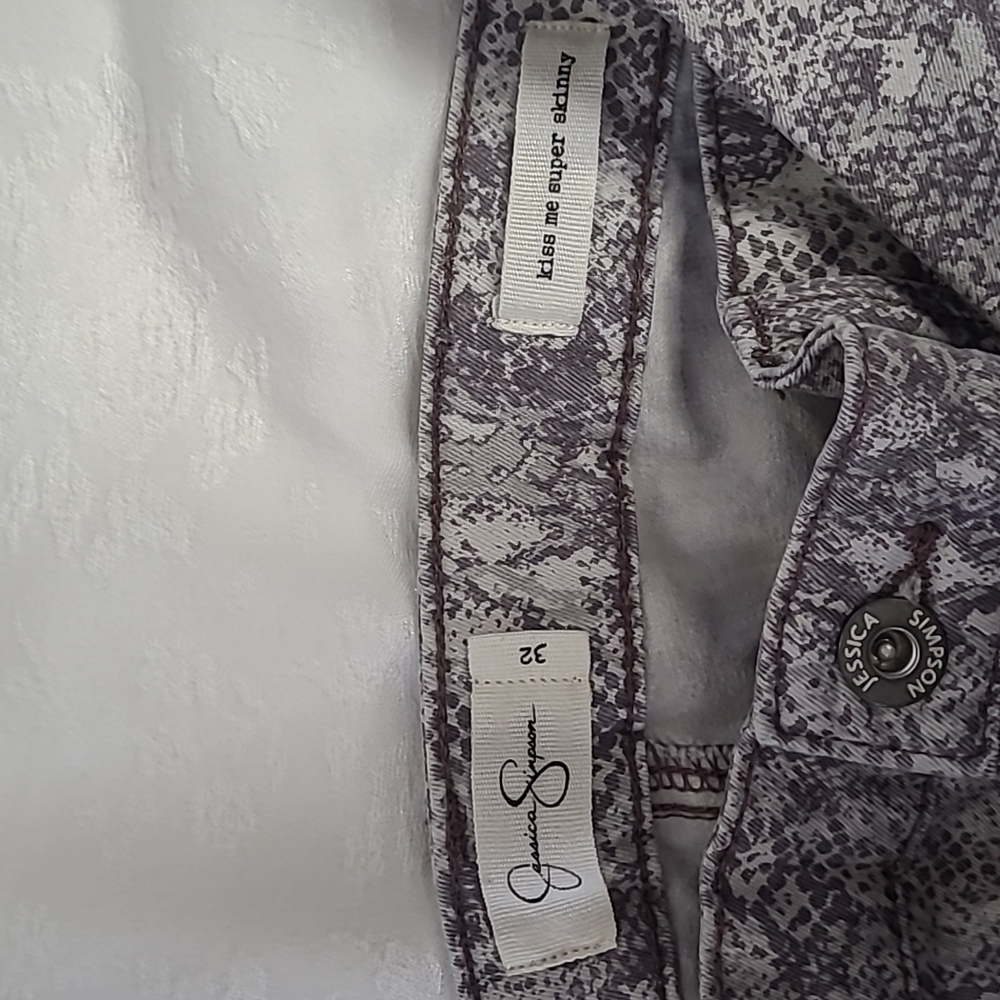 Jessica Simpson Kiss Me Super Skinny Snake Print Denim Pants Sz. 32 - Picture 3 of 7